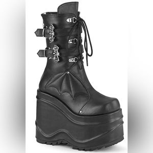 [Wave-150] Bat's Night Out Platforms Size 6